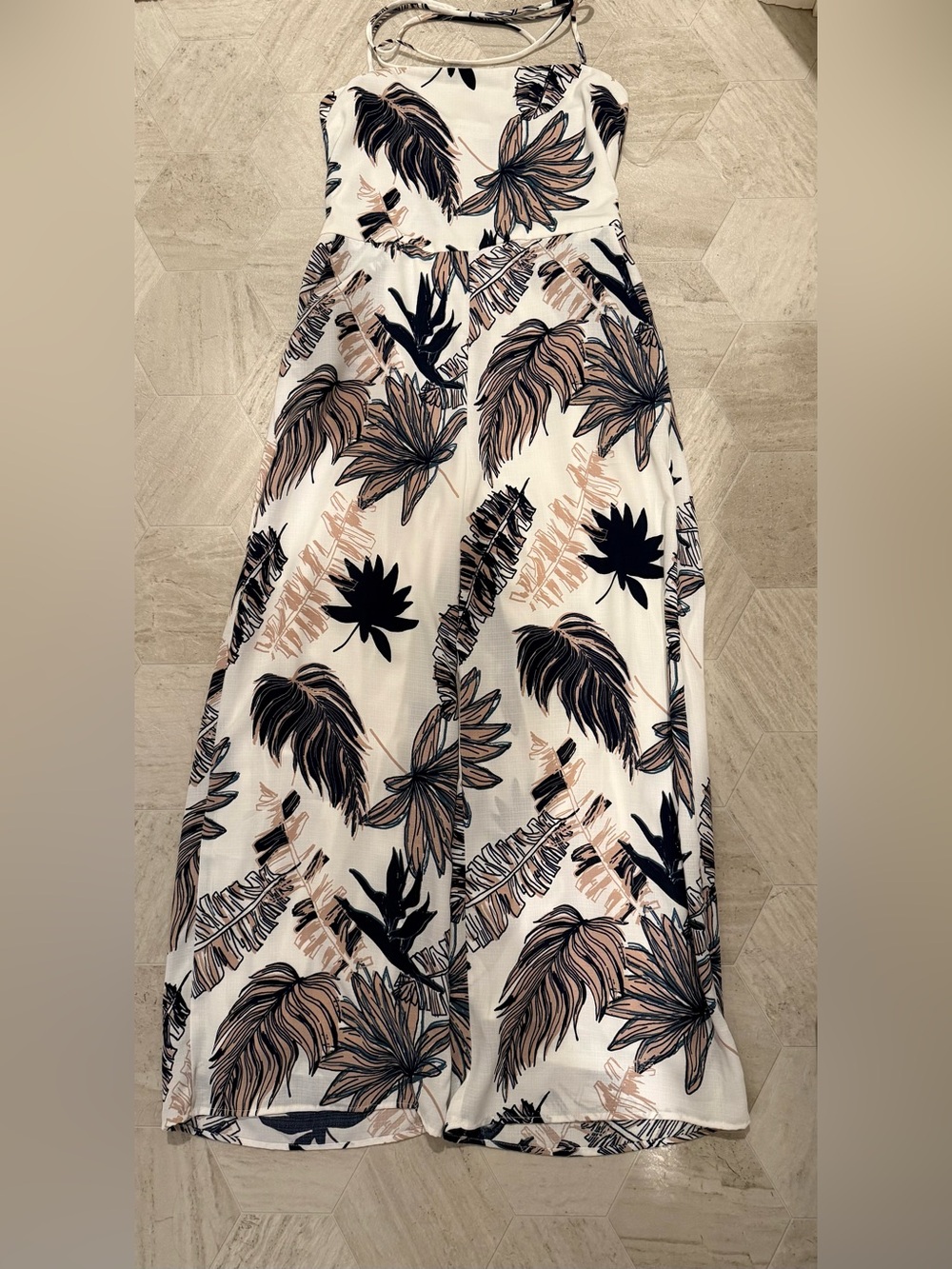 Gilli White jumpsuit with Leaf Print